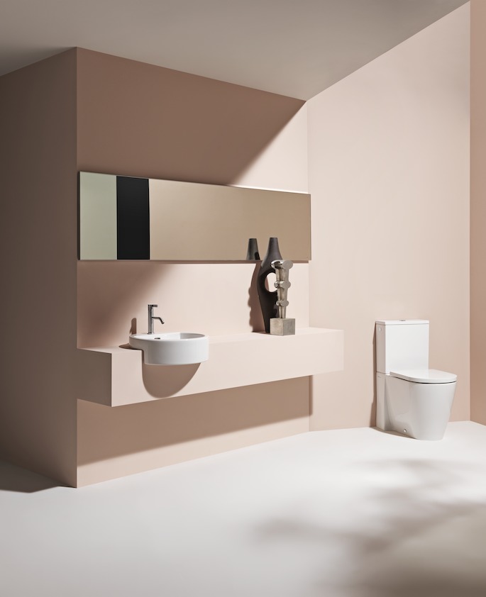 Бачок для унитаза  Kartell by Laufen 8.2933.1.000.871.1  подвод воды сзади вверху, белый глянцевый, с внутренним пластиковыс бачком
