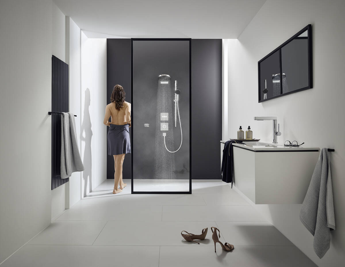 Душевой набор Hansgrohe Pulsify Select S 24170000 105 3jet Relaxation, со штангой 900 мм, хром