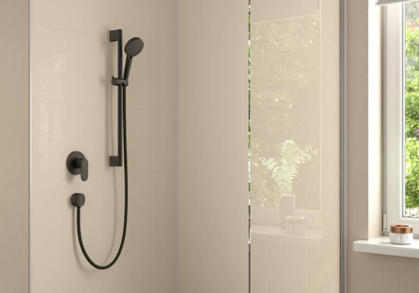 Душевой гарнитур HANSGROHE Vernis Blend 26422670 с ручным душем, цвет Чёрный матовый