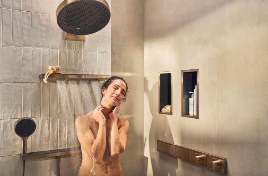 Верхний душ круглый настенный HANSGROHE Rainfinity 26234990 360, 1jet, цвет Полированное золото