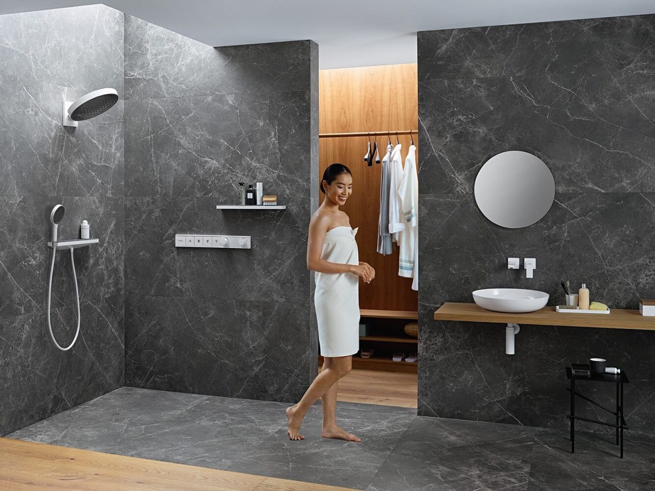 Верхний душ Hansgrohe Rainfinity 360 3jet 26234700 с настенным кронштейном, белый матовый