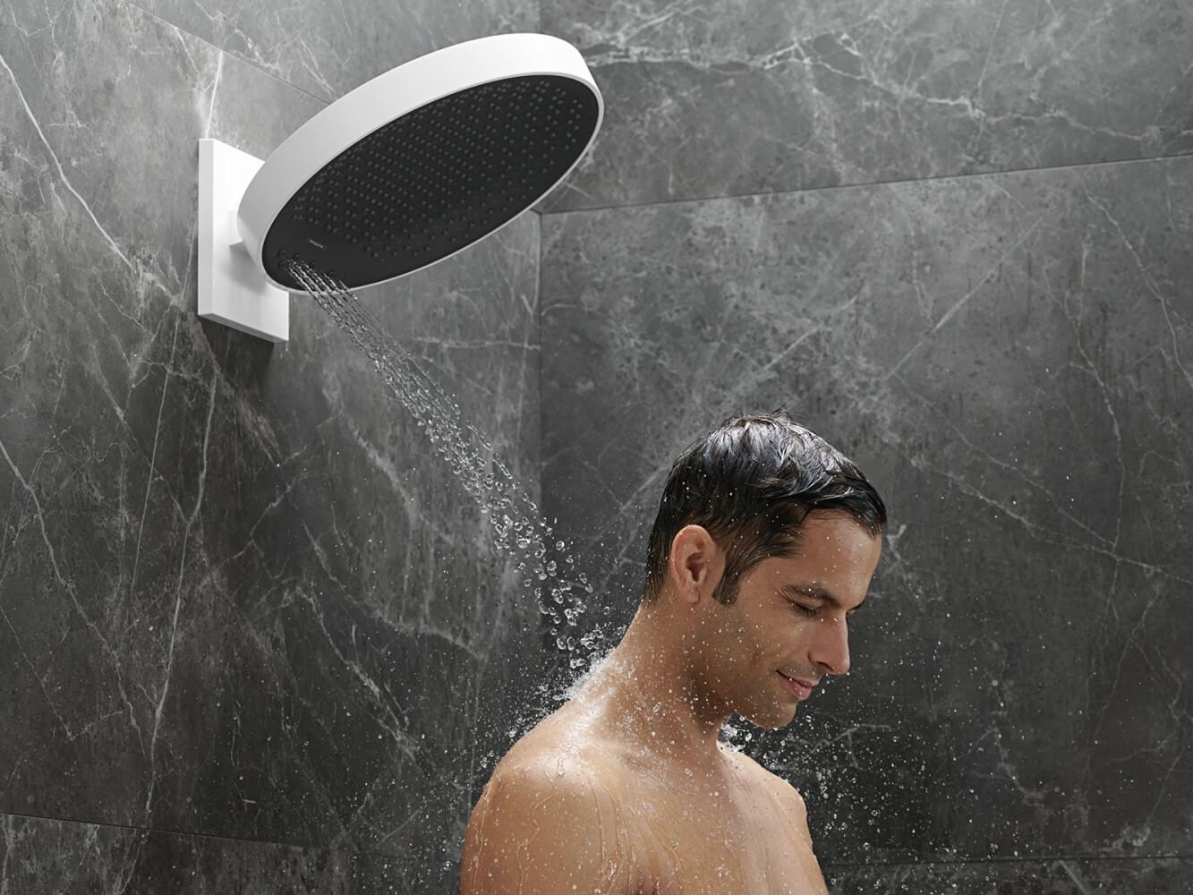 Верхний душ Hansgrohe Rainfinity 250 3jet 26232700 с настенным кронштейном, белый матовый