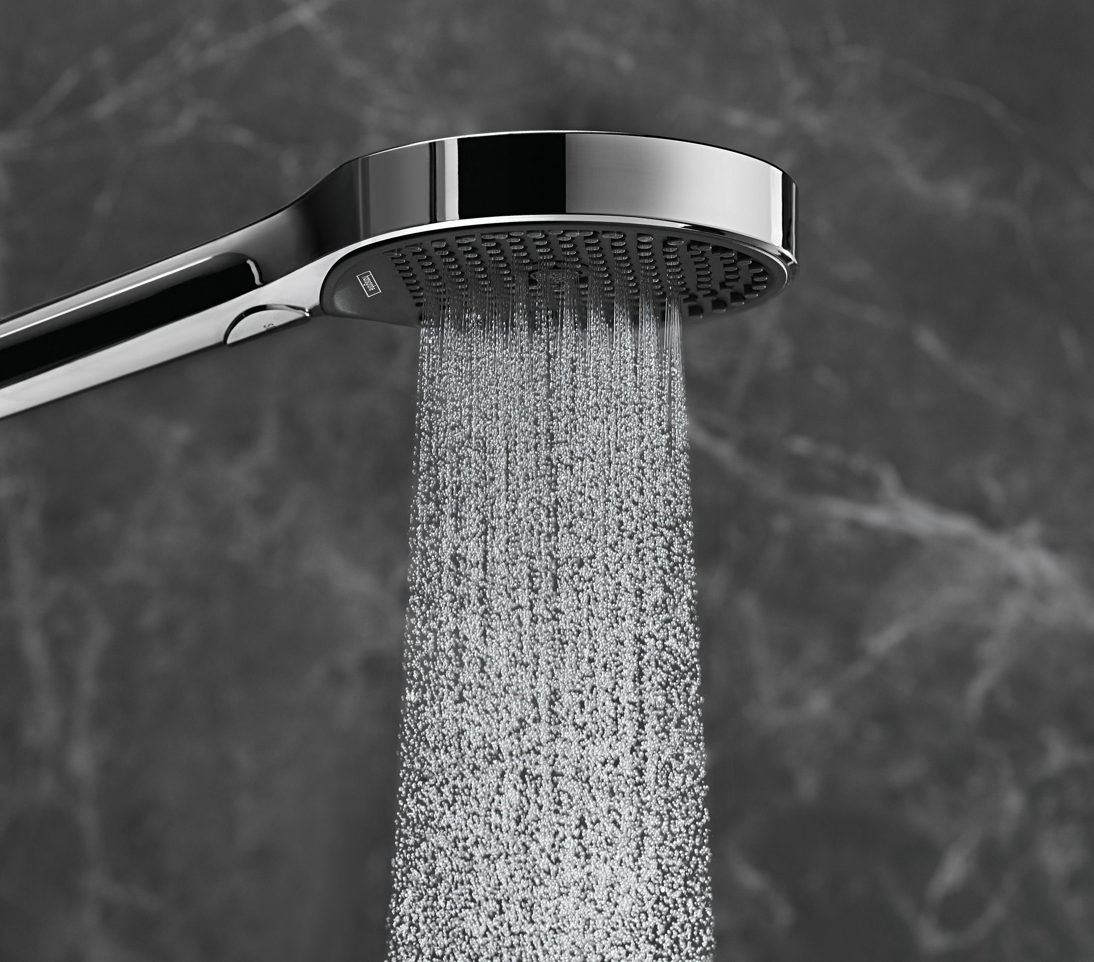 Душевой набор Hansgrohe Rainfinity 27672000 EcoSmart с мыльницей хром