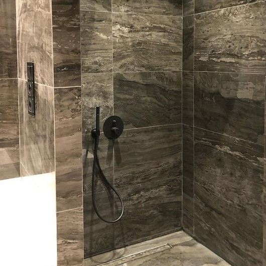 Душевой гарнитур CISAL Shower DS01881321 c ручной лейкой, шлангом 1500 мм и выводом с держателем, цвет Хром