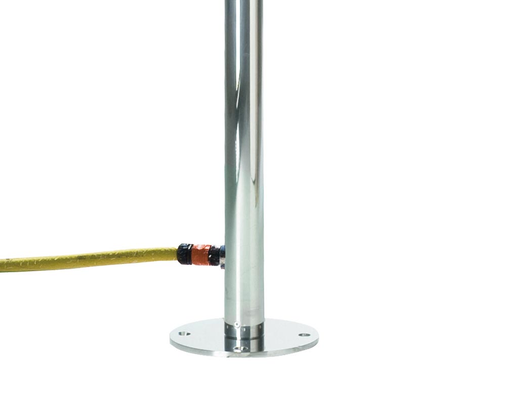 Душевая колонна Bossini Outdoor/Indoor Columns OKI Floor L00816 из нержавеющей стали (изделие снято с производства)