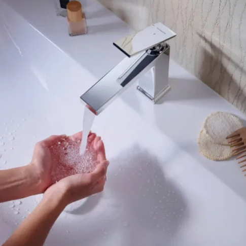 Однорычажный смеситель для раковины Hansgrohe Tecturis E 73070700 CoolStart, с клапаном push-open, цвет Белый матовый