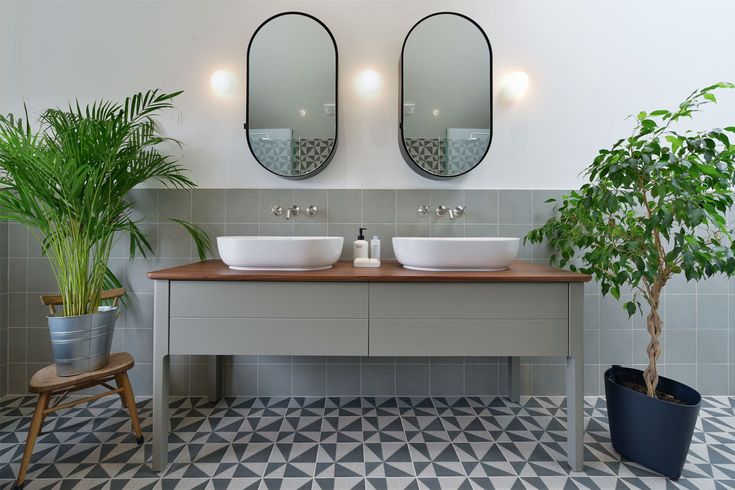 Столешница для раковины Duravit Luv LU9462B7777 массив американского ореха
