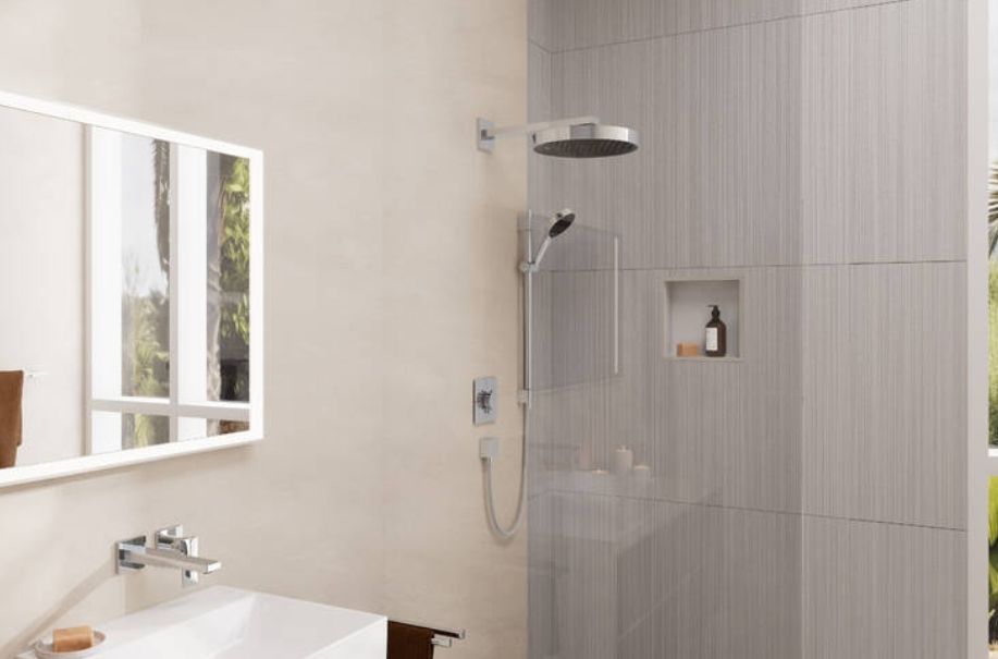 Настенный держатель для верхнего душа HANSGROHE Square 27694340 390 мм, цвет Чёрный шлифованный хром