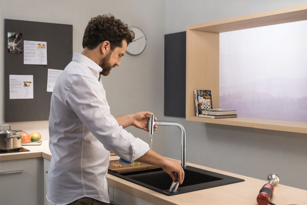 Смеситель для кухни на 2 отверстия Hansgrohe Metris Select M71 73818000 Хром