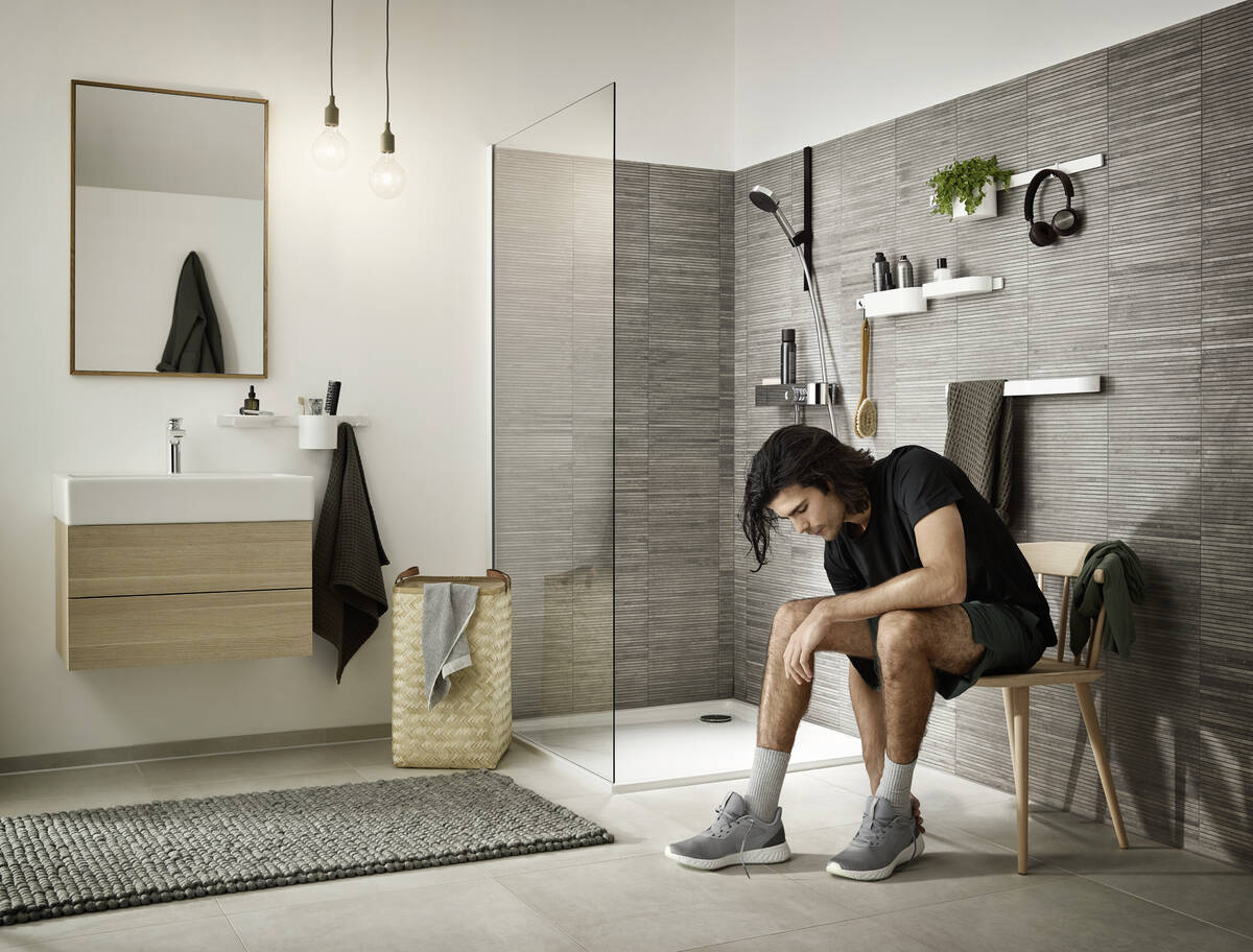 Крючок узкий HANSGROHE WallStoris 27929670 Матовый чёрный